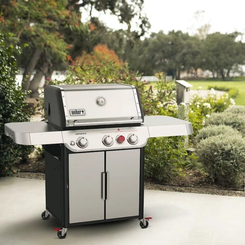 img-1555.jpg GENESIS S-325s Gas Grill (Liquid Propane) - Image 1